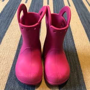 Crocs Toddler Girls Rainboot in Pink